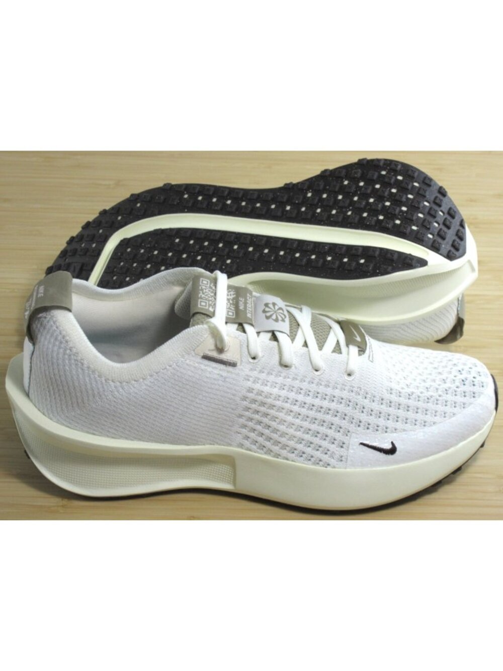 Women's Nike Interact Running Shoes Sail White Baroque Light Bone Sizs NIB - Picture 2 of 7